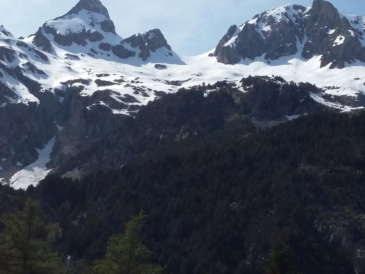 Отель Hospederia Prepirineo Ундуэс-Пинтано Экстерьер фото